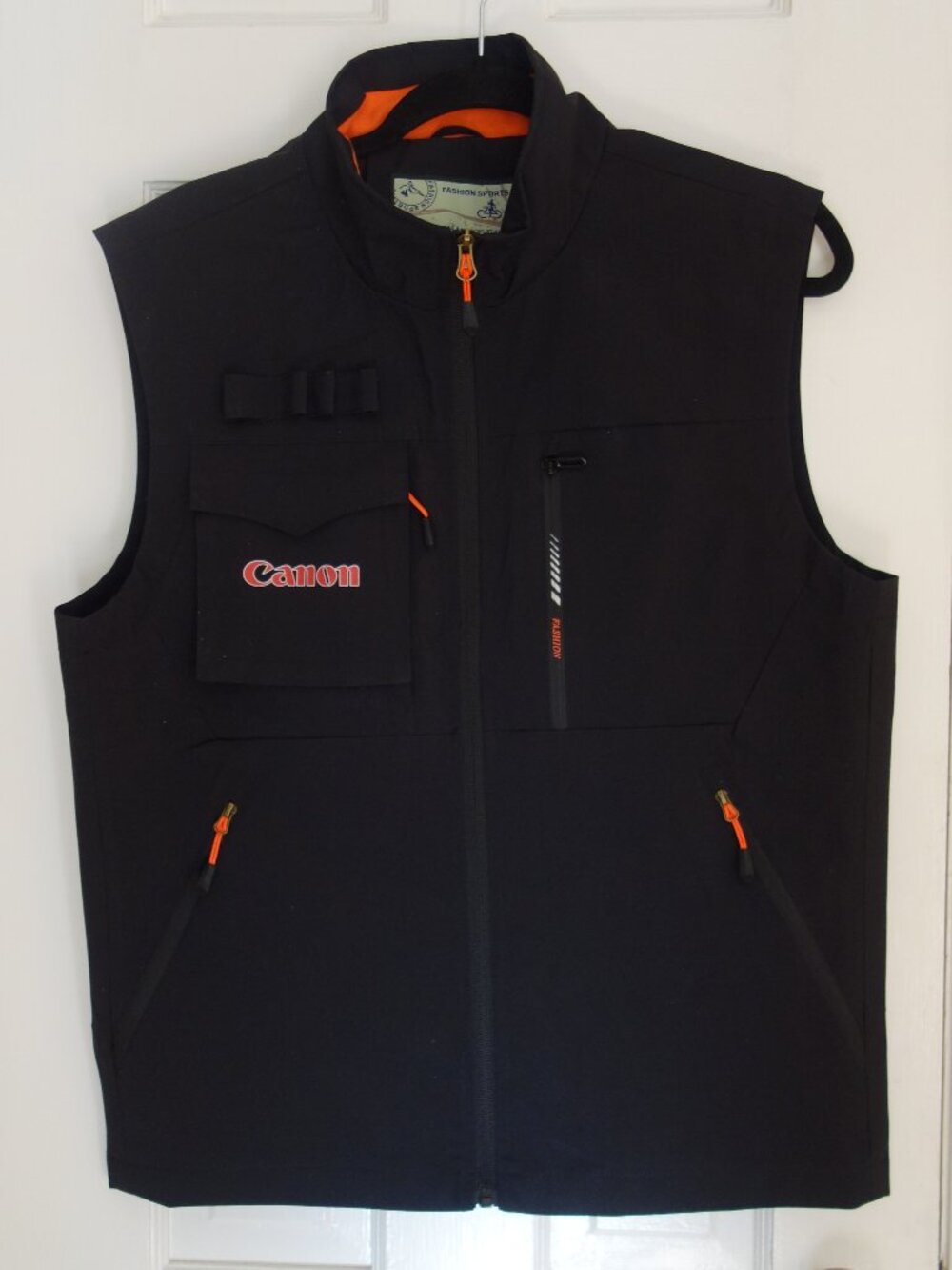 FASHION SPORTS Multi-Pocket Zip Up Black Canon Camera Vest – Mens Med